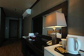 Benikea Mountain and Sea Daepo Port