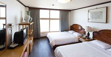 Benikea Mountain and Sea Daepo Port