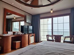 Benikea Mountain and Sea Yangyang