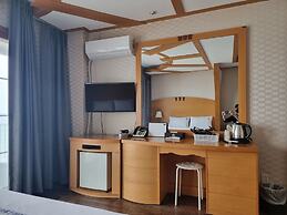 Benikea Mountain and Sea Yangyang