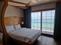 Benikea Mountain and Sea Yangyang