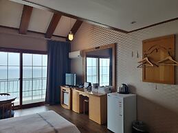 Benikea Mountain and Sea Yangyang