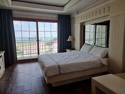 Benikea Mountain and Sea Yangyang