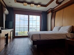 Benikea Mountain and Sea Yangyang