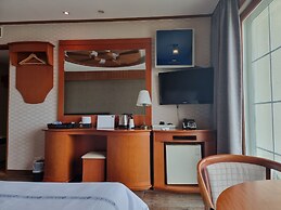 Benikea Mountain and Sea Yangyang