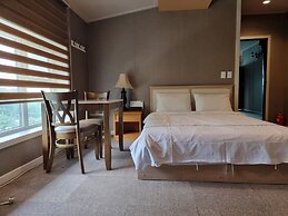 Benikea Mountain and Sea Yangyang