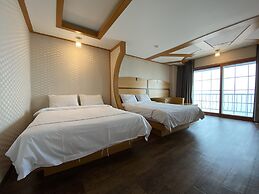 Benikea Mountain and Sea Yangyang