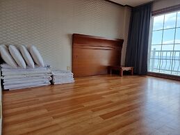 Benikea Mountain and Sea Yangyang