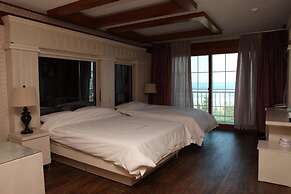 Benikea Mountain and Sea Yangyang