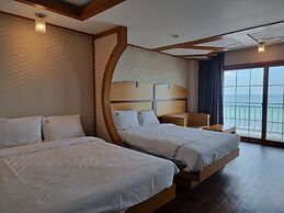 Benikea Mountain and Sea Yangyang