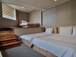 Benikea Mountain and Sea Yangyang