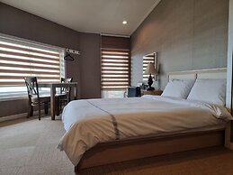 Benikea Mountain and Sea Yangyang