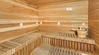 Holiday Inn Dhaka City Centre by IHG