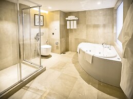 Holiday Inn Dhaka City Centre by IHG