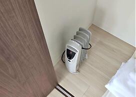 Cozy and Convenient Royal Heights