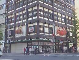 Cozy and Convenient Royal Heights