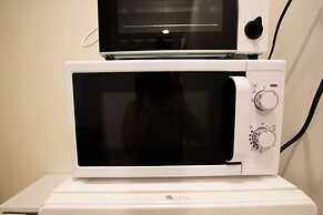 Cozy and Convenient Royal Heights