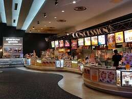 Cozy and Convenient Royal Heights