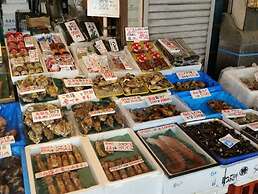 Cozy and Convenient Royal Heights