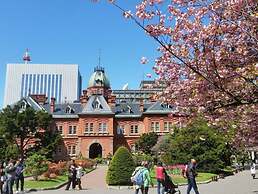 Cozy and Convenient Royal Heights