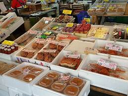 Cozy and Convenient Royal Heights