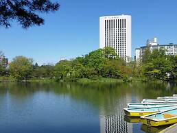 Cozy and Convenient Royal Heights