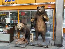 Cozy and Convenient Royal Heights