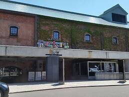 Cozy and Convenient Royal Heights