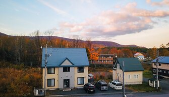 Trailside Apartments & Chalet