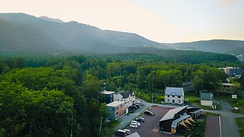 Trailside Apartments & Chalet