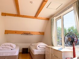 Trailside Apartments & Chalet