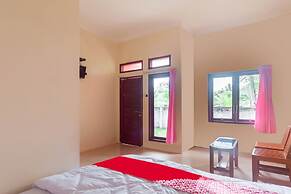 OYO 2471 Swarna Raya