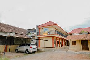 OYO 2826 Panderman Residence