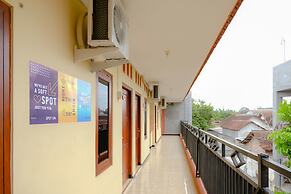 OYO 2826 Panderman Residence