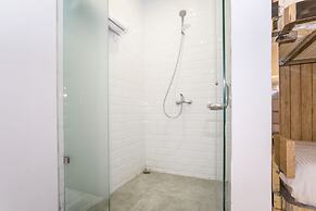 Super OYO Collection O 2627 Ratamya Co-living