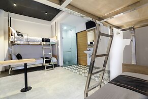 Super OYO Collection O 2627 Ratamya Co-living