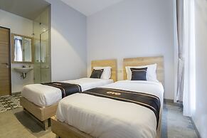 Super OYO Collection O 2627 Ratamya Co-living