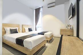 Super OYO Collection O 2627 Ratamya Co-living