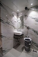 Hotel Malad Inn
