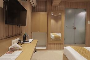 Hotel Malad Inn