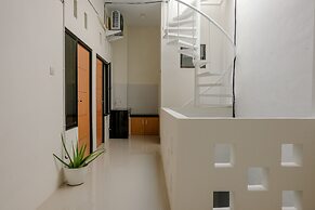 Super OYO Capital O 2798 Semeru Residence Syariah