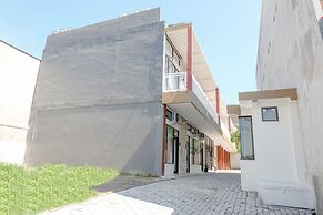 Super OYO Capital O 2798 Semeru Residence Syariah