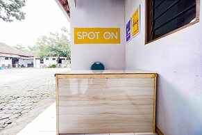 SPOT ON Sartika Inn Pati