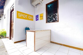 SPOT ON Sartika Inn Pati