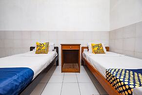 SPOT ON Sartika Inn Pati