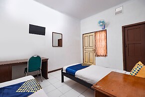 SPOT ON Sartika Inn Pati