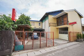 OYO 2656 Az Zahra Residence Syariah