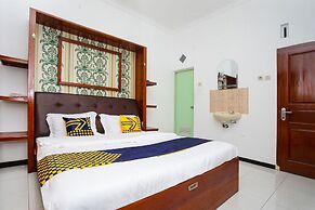 OYO 2718 Backpacker's Homestay Jlegong