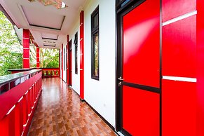 OYO 2718 Backpacker's Homestay Jlegong