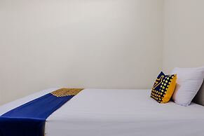 SPOT ON 2723 Gatsu Kost